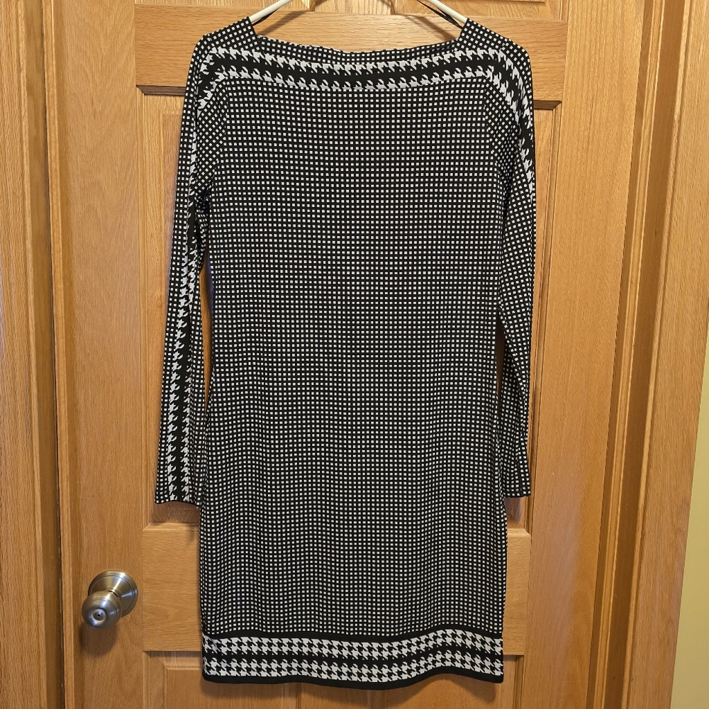 MICHAEL Michael Kors Elegant Black and White Houndstooth Dress, Sise Small